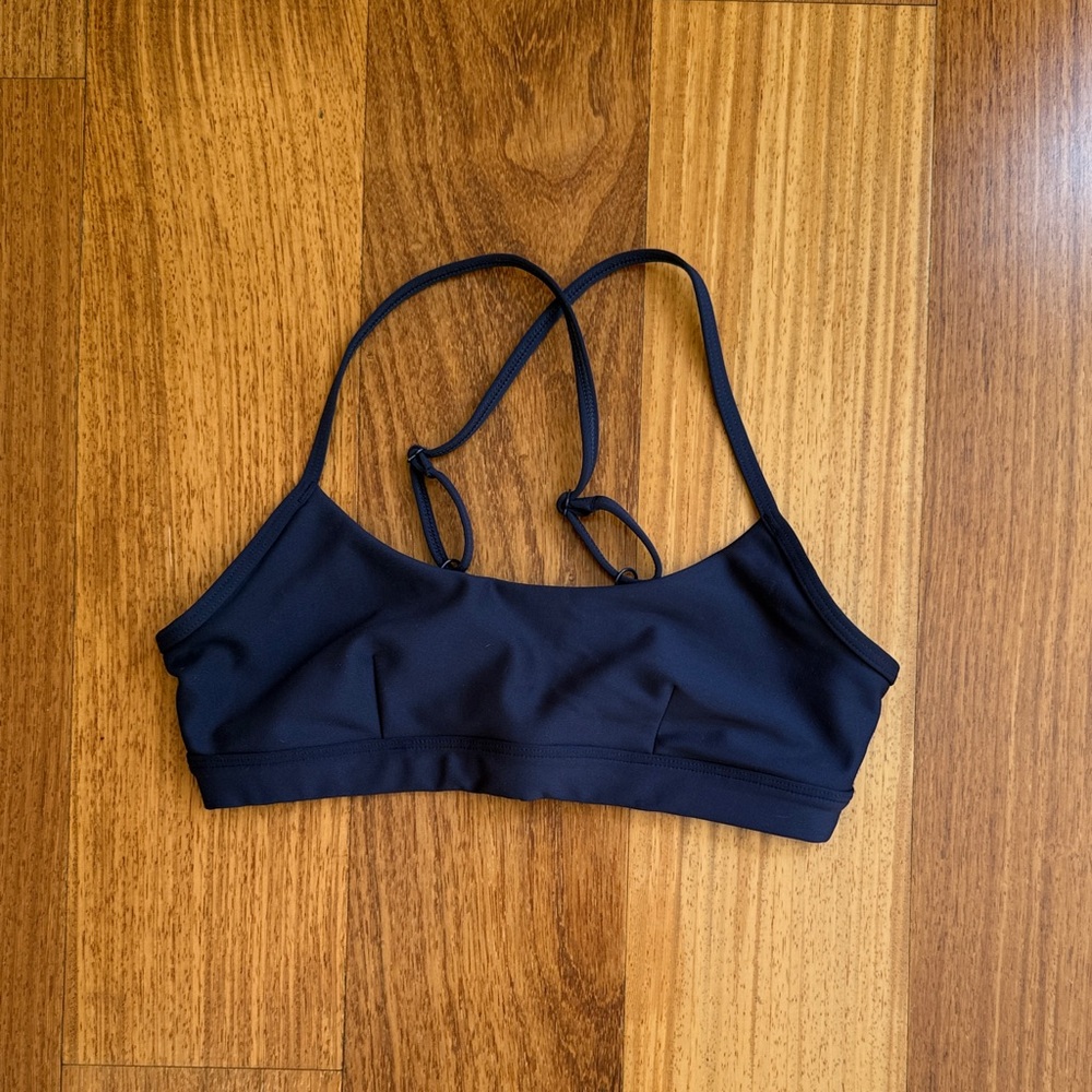 Alo Yoga Navy Airlift Bra